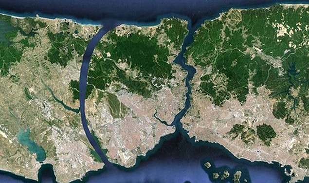 17-25 Aralık sürecinden sonra istifasıyla dikkat çeken eski Arnavutköy Belediye Başkan Yardımcısı Melik Genç'in kardeşi Nur Muhammed Genç Arnavutköy'de 2013-2018 yılları arasında 22 bin 502 metrekare araziyi 6 tapuda parça parça toplamış.