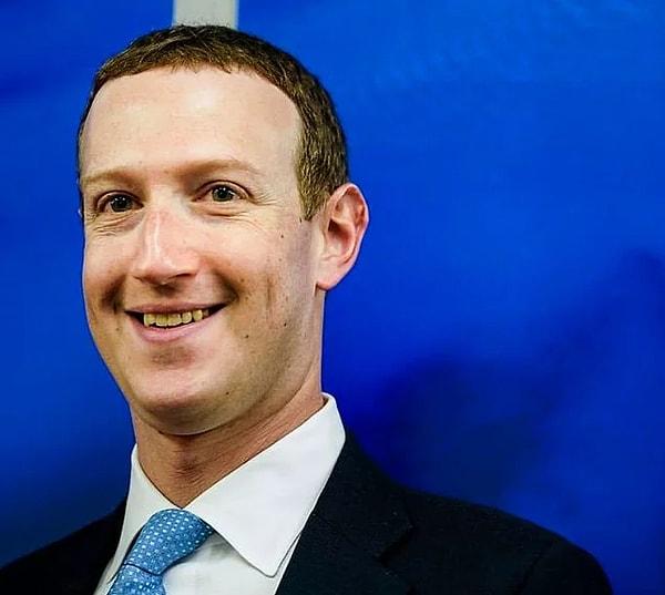 Başarılı milyarder bu konuda şöyle diyor: "Zamanımın çoğunu Facebook'un misyonu ve nasıl daha iyi hizmet verebileceğimizi düşünerek geçiriyorum."