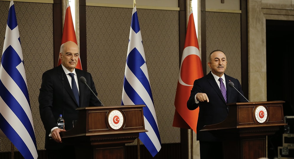 Çavuşoğlu ile Dendias Canlı Yayında Atıştı: 'Türkiye'ye Yönelik İthamları Kabul Etmeyiz'