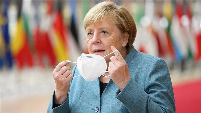 Merkel, Birçok Ülkenin Kullanımını Durdurduğu AstraZeneca Aşısı Oldu