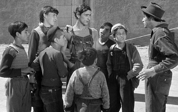 1. Los Olvidados (1950)