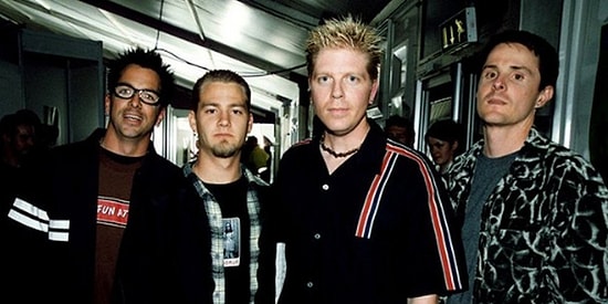 Şarkıları Sabah Dinlendiğinde Yatakta Taklalar Attıran Doksanların Efsane Modern Punk Grubu: The Offspring