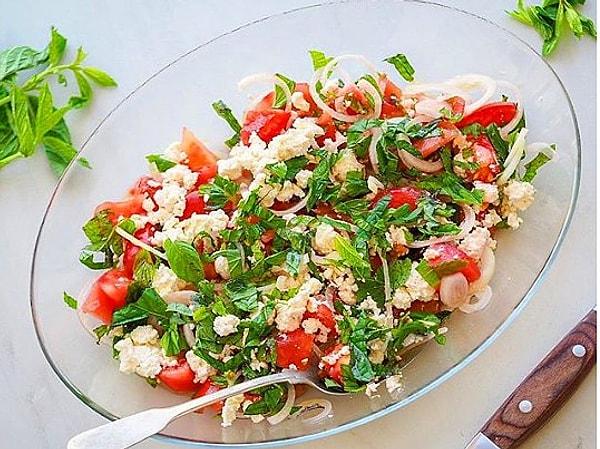 4. Çingene Salatası Tarifi: