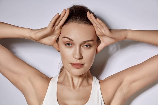 Ameliyatsız, İğnesiz Günde 3 Dakikada Cildinizi Yaşlanmaya Karşı Nasıl Koruyabileceğinizi Anlatıyoruz!