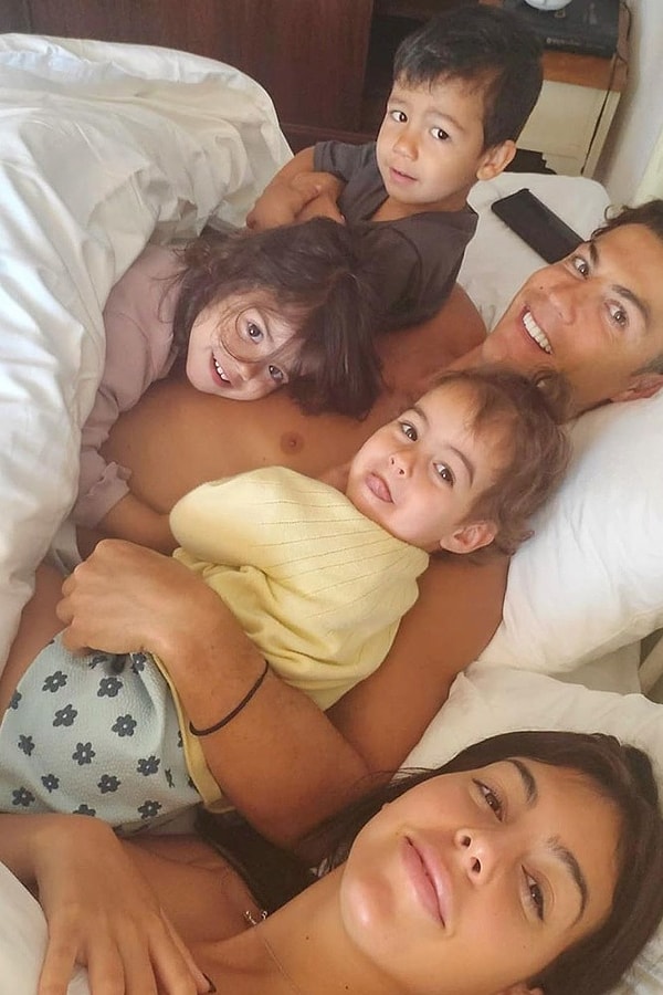 В рамках ремонта, помимо новой кровати и фрески, были переделаны все четыре детские комнаты, в соответствии с пожеланиями Кристинианхо, Евы, Матео и Аланы Мартины.