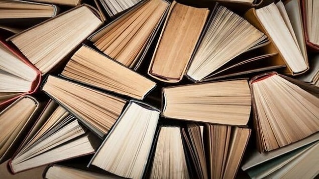 3. Başka insanların ihtiyaçlarını gidermeleri gerekmediği için, boş zamanlarında bol bol kitap okurlar.