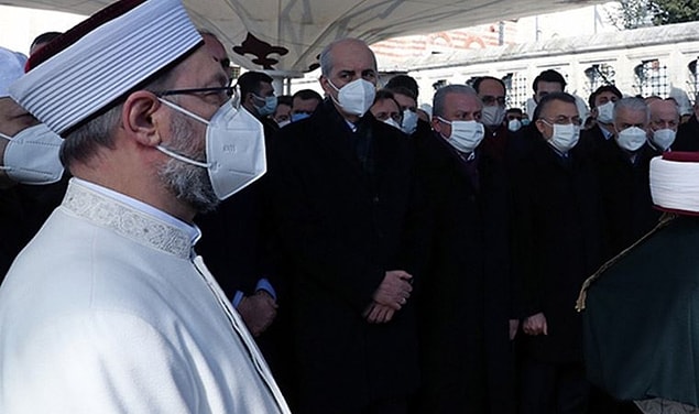 Başkan Erbaş, tam kapanma sürecinde camilerin açık olacağını belirterek, şöyle konuştu 👇