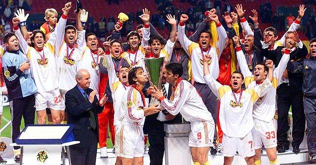 1. 2000 UEFA Kupası Finali