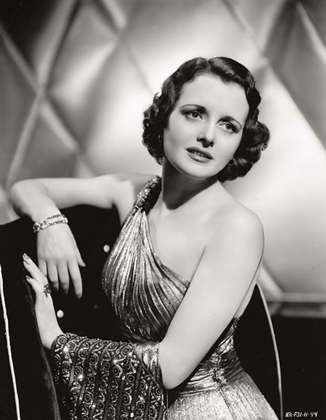 4. Muhabirler, Mary Astor'un günlüğünün mor mürekkeple yazıldığını söylemiş...