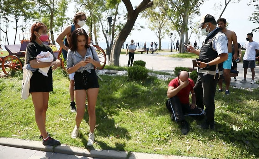 Antalya'daki Sapık Yakalandı! Sahildeki Kabinde Üstlerini Değiştiren Genç Kızları Videoya Çekiyordu