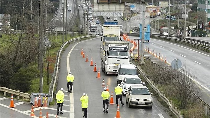 Yarın Seyahat Yasağı Var Mı? Sokağa Çıkma Yasağı Şehirler Arası Ulaşım Olacak Mı?