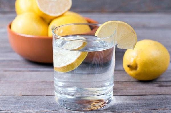 5. Zaten pek çoğumuz limonlu suyu sık sık tüketiyoruz.
