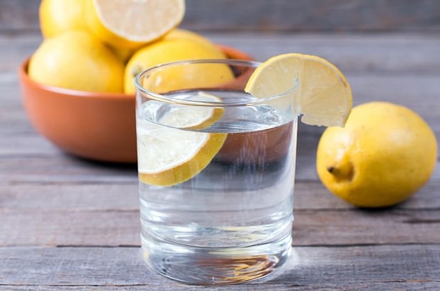 5. Zaten pek çoğumuz limonlu suyu sık sık tüketiyoruz.