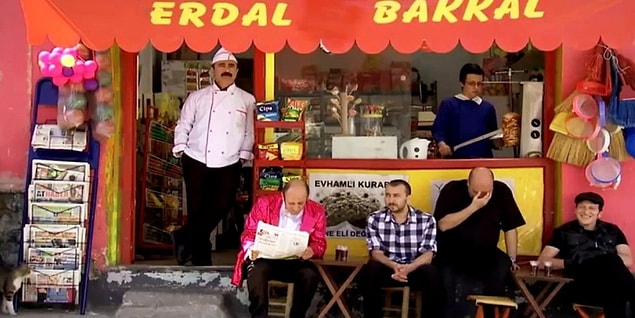 Ancak Leyla ile Mecnun’un Erdal Bakkal’ı Cengiz Bozkurt kadro için bir türlü ikna edilememişti.