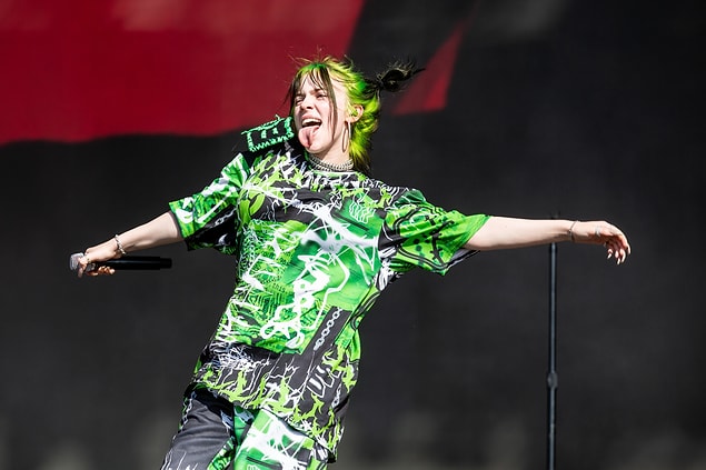 Billie Eilish şu an 19 yaşında ve tam 11 tane Grammy ödülüne sahip!