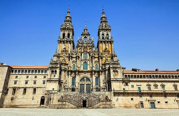 4. Santiago De Compostela Cathedral (İspanya)