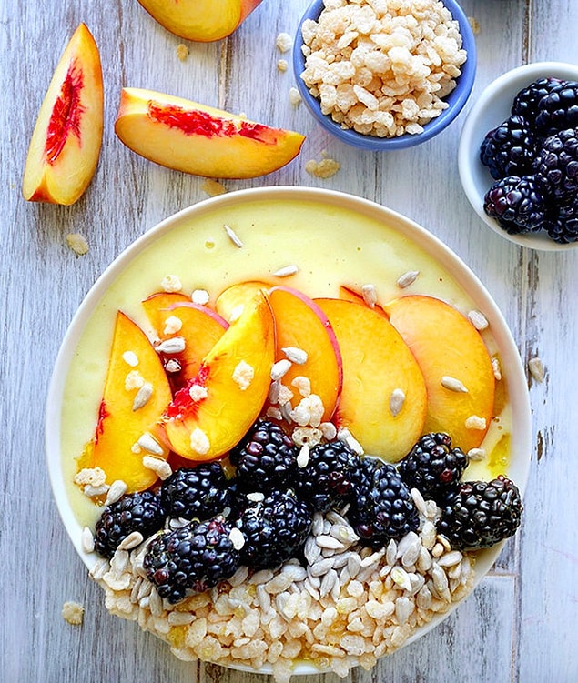 3. Şeftalili Smoothie Kasesi Tarifi: