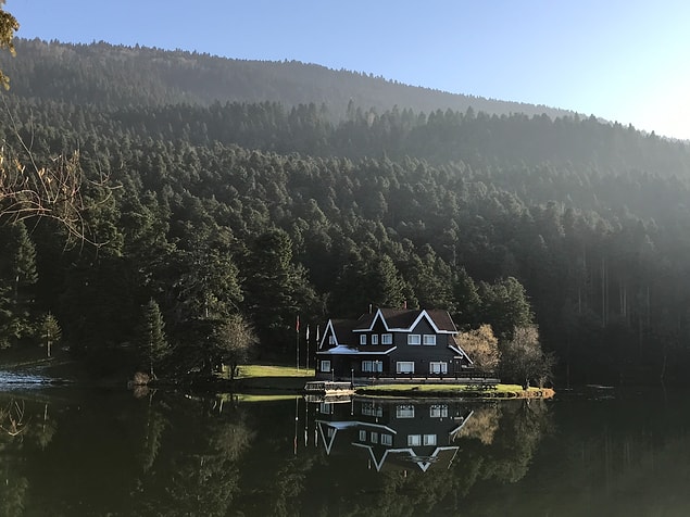 1. Trekking için tercih edilmesi gereken rota Bolu Abant Gölü.