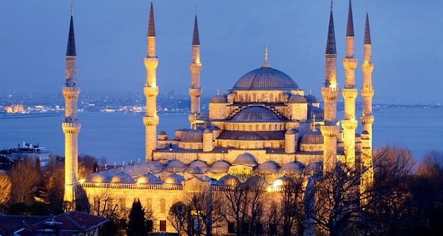 Ben de Diyanet'in sitesine girip daha önceki yıllarda camii sayılarına dair yayınlanan raporlara baktım.