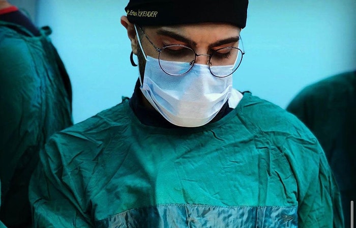 'Bir Daha Ameliyat Yapamayacak': Doktor Ertan İskender'i Bıçaklayan Saldırgan Tutuklandı