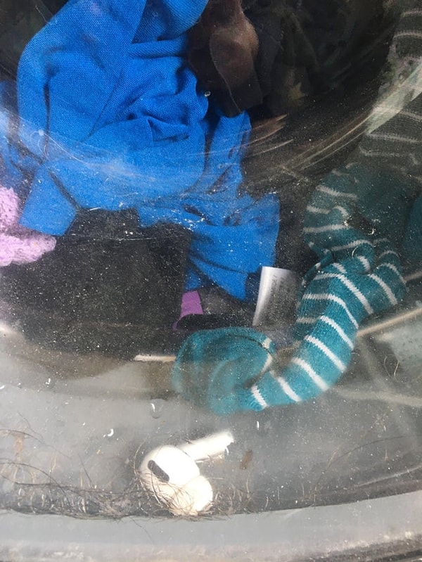 15. «Я забыл проверить свои карманы перед тем, как положить белье в стиральную машину».