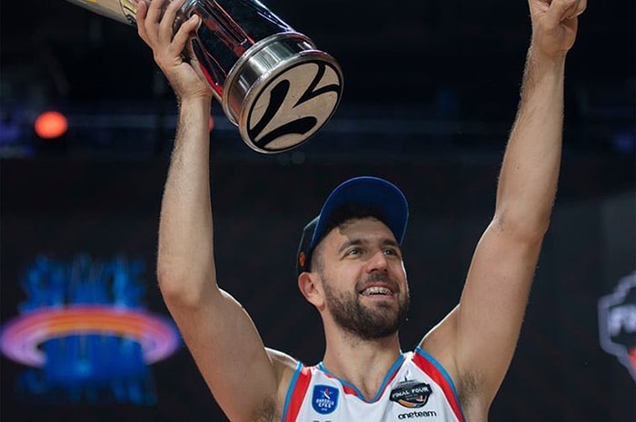 Anadolu Efes Şampiyon Oldu, Micic Üçledi!  Vasilije Micic Kimdir?