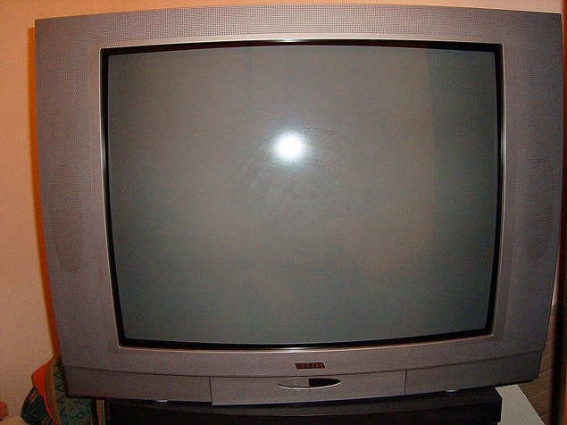 13. Tüplü televizyon