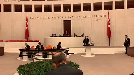 CHP'li Vekil Paylaştı: Marmara Denizi'ndeki Deniz Salyası Araştırılsın Önerisi AKP ve MHP Oylarıyla Reddedildi