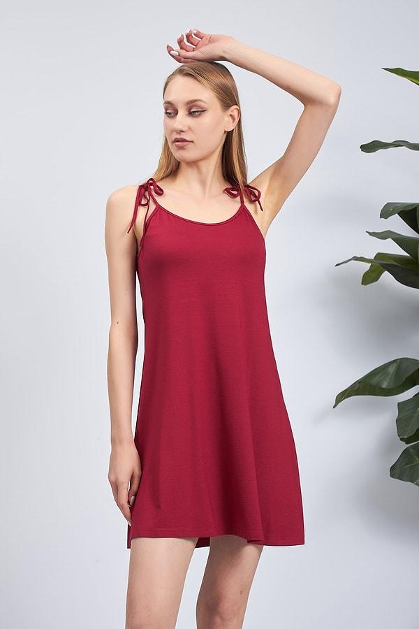 21. Omuzdan bağlamalı kırmızı elbise