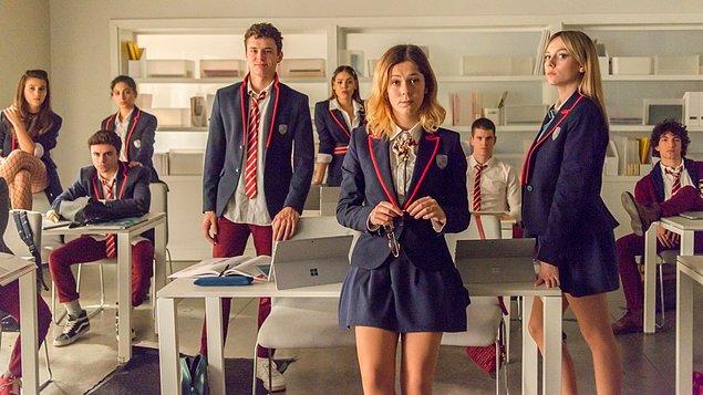 Kaos Kokusu Alındı: Netflix'in Entrikayla Dolu Gençlik Dizisi 'Elite'in 5. Sezonundan İlk Görseller Yayınlandı