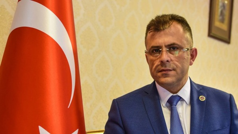 Kastamonu'da Yaşanan Sır Olaylar! Başkanın Evine Silahlı Saldırı, Cama İliştirilen Notlar...