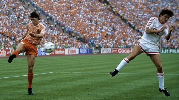 5. Van Basten'in 1988'de attığı unutulmaz vole