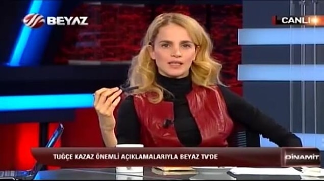 Özellikle Mustafa Kemal Atatürk'le ilgili yaptığı mesnetsiz açıklamalarla gündeme gelmeyi çok seviyor Tuğçe Kazaz. Örneğin bundan yakın zaman önce şöyle bir tweet atmıştı şahsi hesabından.