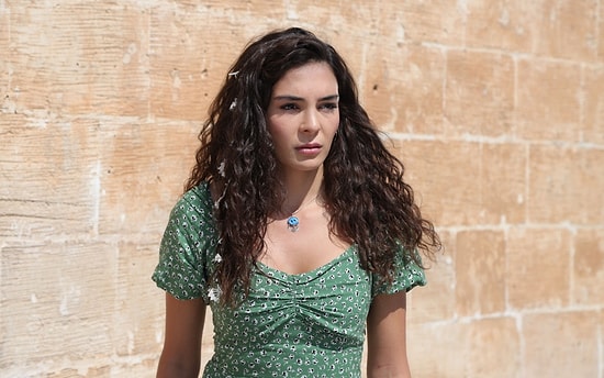 Senaryosundan Çok Etkilenmiş! Ebru Şahin Hangi Projeyle Dönüyor?