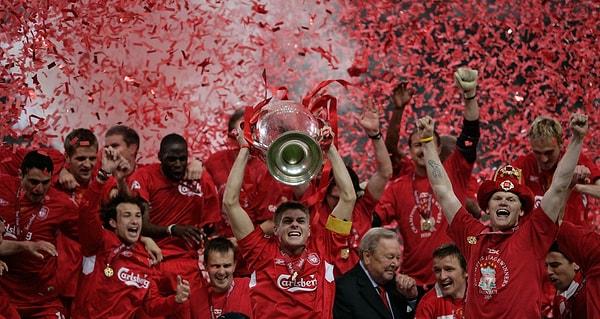 8. 2005 yılında İstanbul'da oynanan efsanevi Şampiyonlar Ligi final maçında, Liverpool kadrosunda bulunan hangi futbolcu gol atmamıştı?