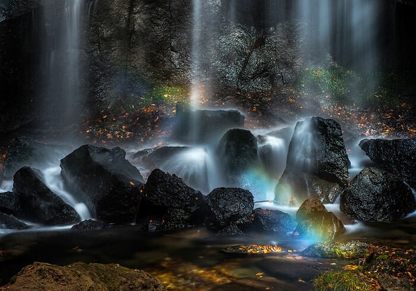 11. Пейзажи, водные пейзажи и флора: финалист: «Красивая вода» Кадзуаки Косеки, Инавасиро, Япония