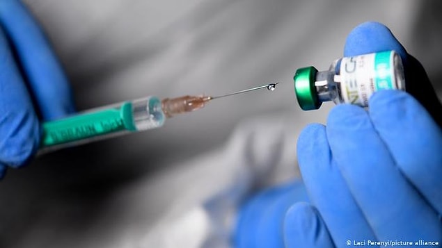 BioNTech ve AstraZeneca aşıları nasıl üretiliyor?