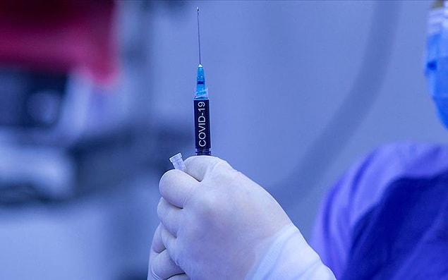 Son dönemlerde Kovid-19 aşılanma sürecinin hızlanmasıyla beraber özellikle sosyal medyada 'aşı karşıtı' bir görüşün de ortaya çıktığını fark etmişsinizdir.