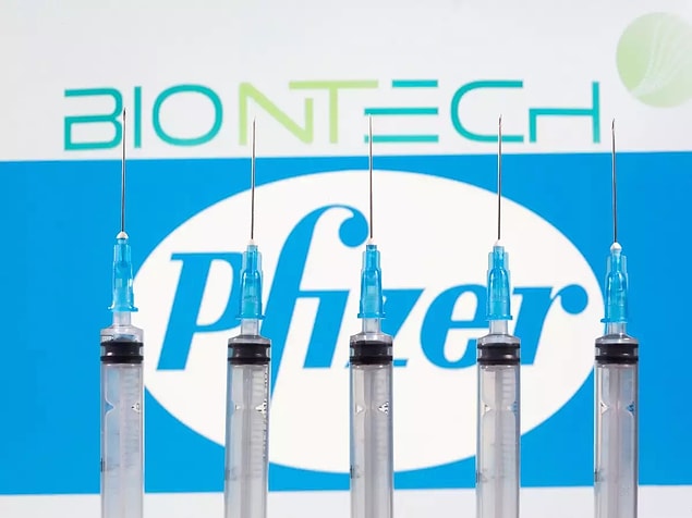 Yapılan yeni bir araştırma Pfizer ve Moderna aşılarının iki dozunu da olan erkeklerde meni sayısı ve kalitesinin azalmadığını gösteriyor.