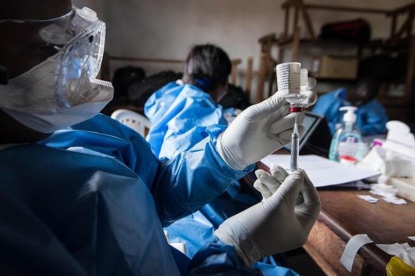 Uganda, Zimbabve, Bangladeş ve Trinidad and Tobago, son günlerde aşılarının tükendiğini bildiren ülkelerden birkaçı oldu.