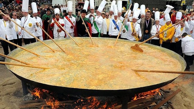 3. Fransa (Omlet géante)