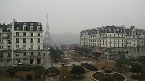 26. Çin'de Paris'in bir replikası olarak yapılan 'Hayalet Şehir': Tianducheng