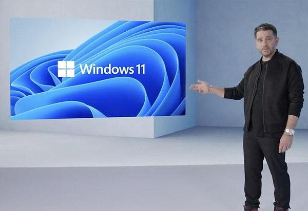 Microsoft'un yeni göz bebeği Windows 11, bu yılın sonbahar aylarında kullanıma açılacak. Şu an için gönüllülerle birlikte test aşamaları devam ediyor. Testlere katılmak isteyenler için gerekli linki de buraya bırakıyoruz; 👇
