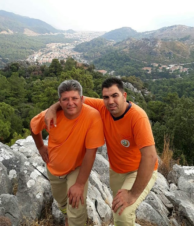 Muğla Orman Bölge Müdürlüğünden yapılan açıklamada da hayatını kaybeden işçinin, Beldibi Yangın Söndürme ekibinde görevli Görkem Hasdemir (38) olduğu belirtildi.