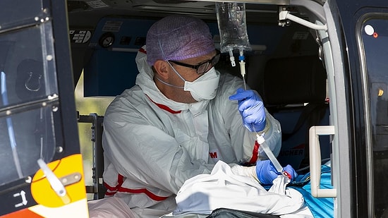 Delta Varyantına İngiltere'den de Açıklama: 'Hayatını Kaybedenler Arasında 2 Doz Aşı Olanlar Var'