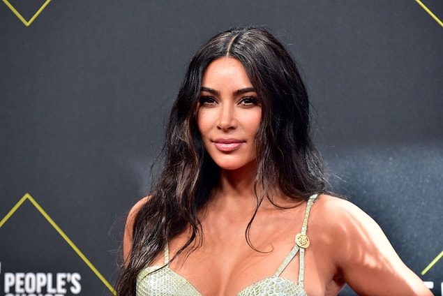 9. Her sektöre el atan Kim Kardashian, müzikten geri kalamazdı tabii ki.