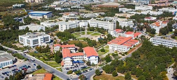 KKTC Doğu Akdeniz Üniversitesi (DAÜ) 2020-2021 Taban Puanları ve Başarı Sıralamaları