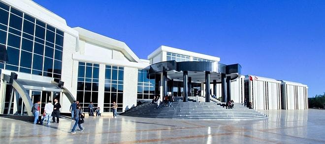 KKTC-Lefkoşa Yakın Doğu Üniversitesi (YDÜ) 2020-2021 Taban Puanları ve Başarı Sıralamaları