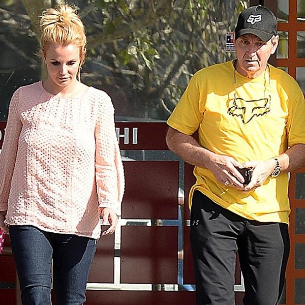 Babası tarafından hasta ve yorgun olduğunda bile zorla çalıştırıldığını öne süren Britney, ayrıca babasının ofisinin kirasını da ödüyordu.