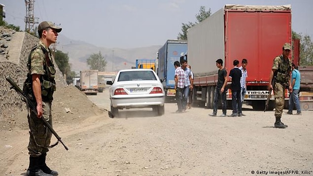 'Günde bin Afgan sınırı geçiyor'